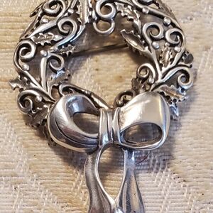 Elegant Silver Stainless Bow Wreath Brooch